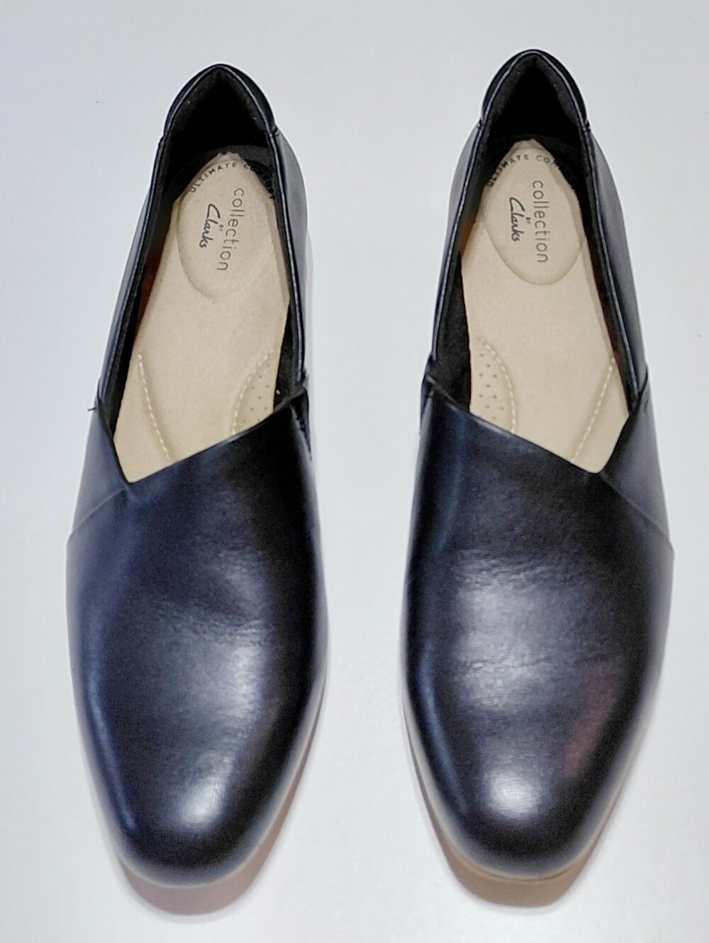 CLARKS Women's Juliet Palm Black Leather Loafer Size 8M